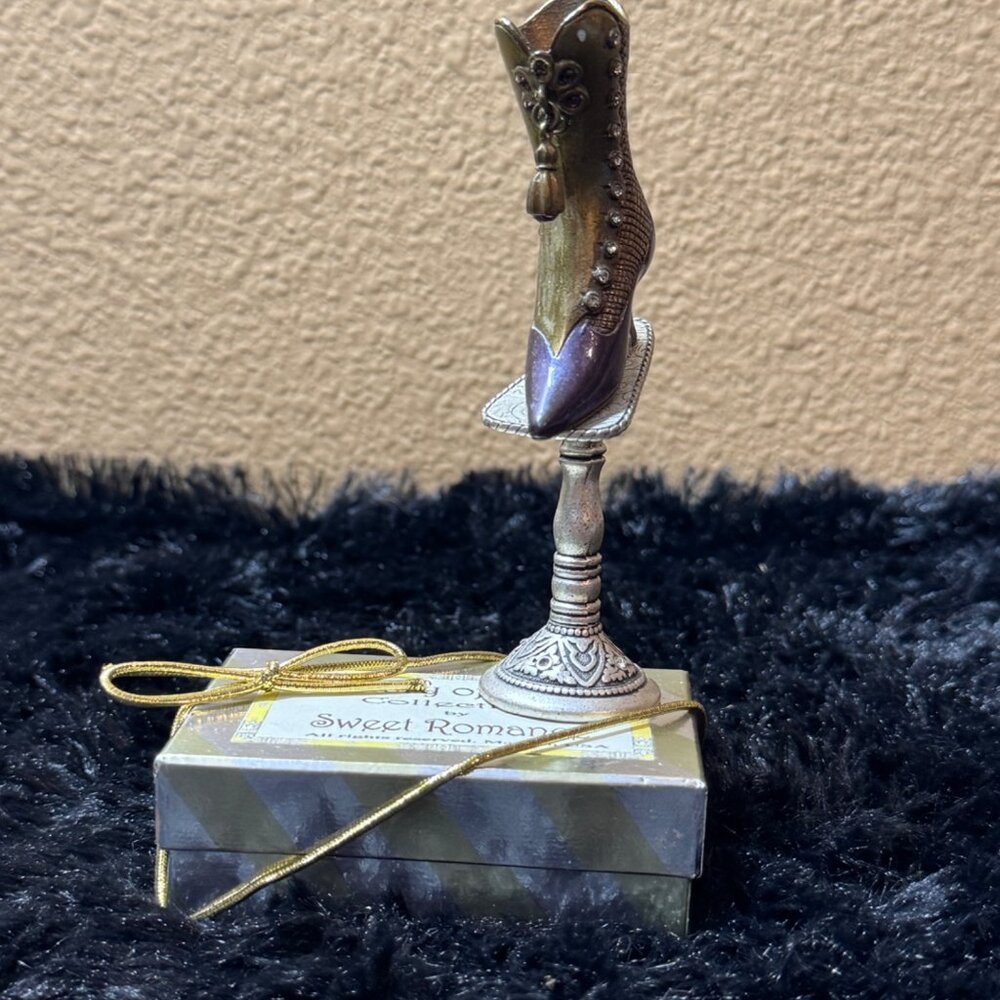 Sweet Romance Antique-Style Victorian Boot Miniature Figurine  And Stand